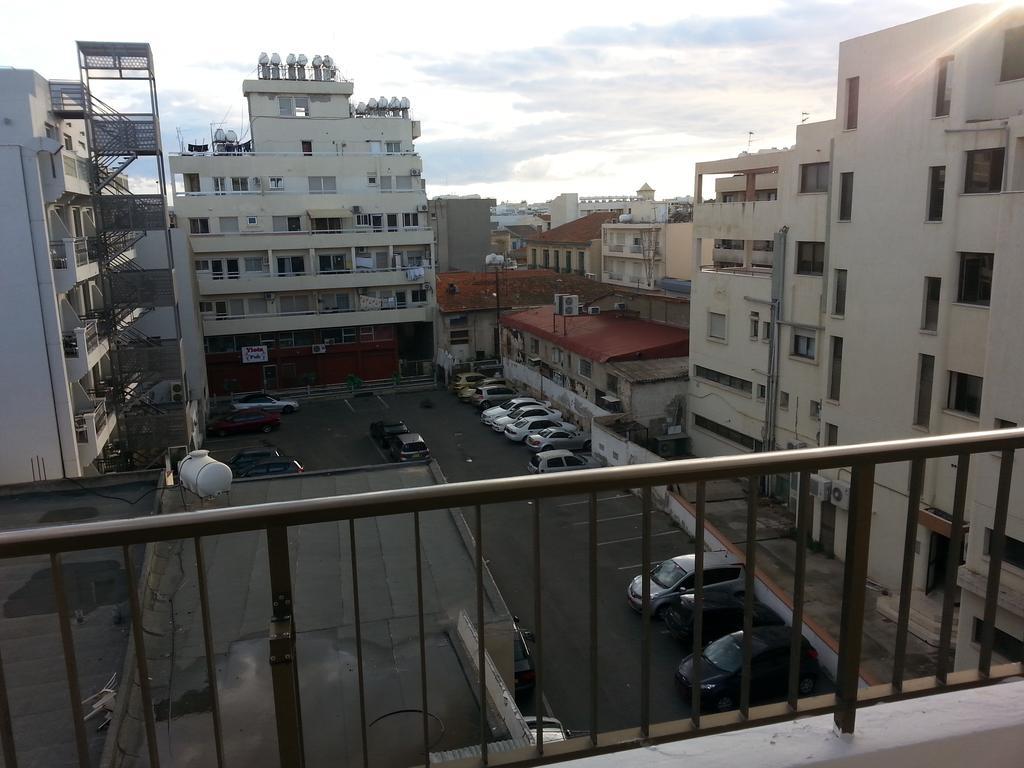 Tiffany City Apartments Larnaca Værelse billede