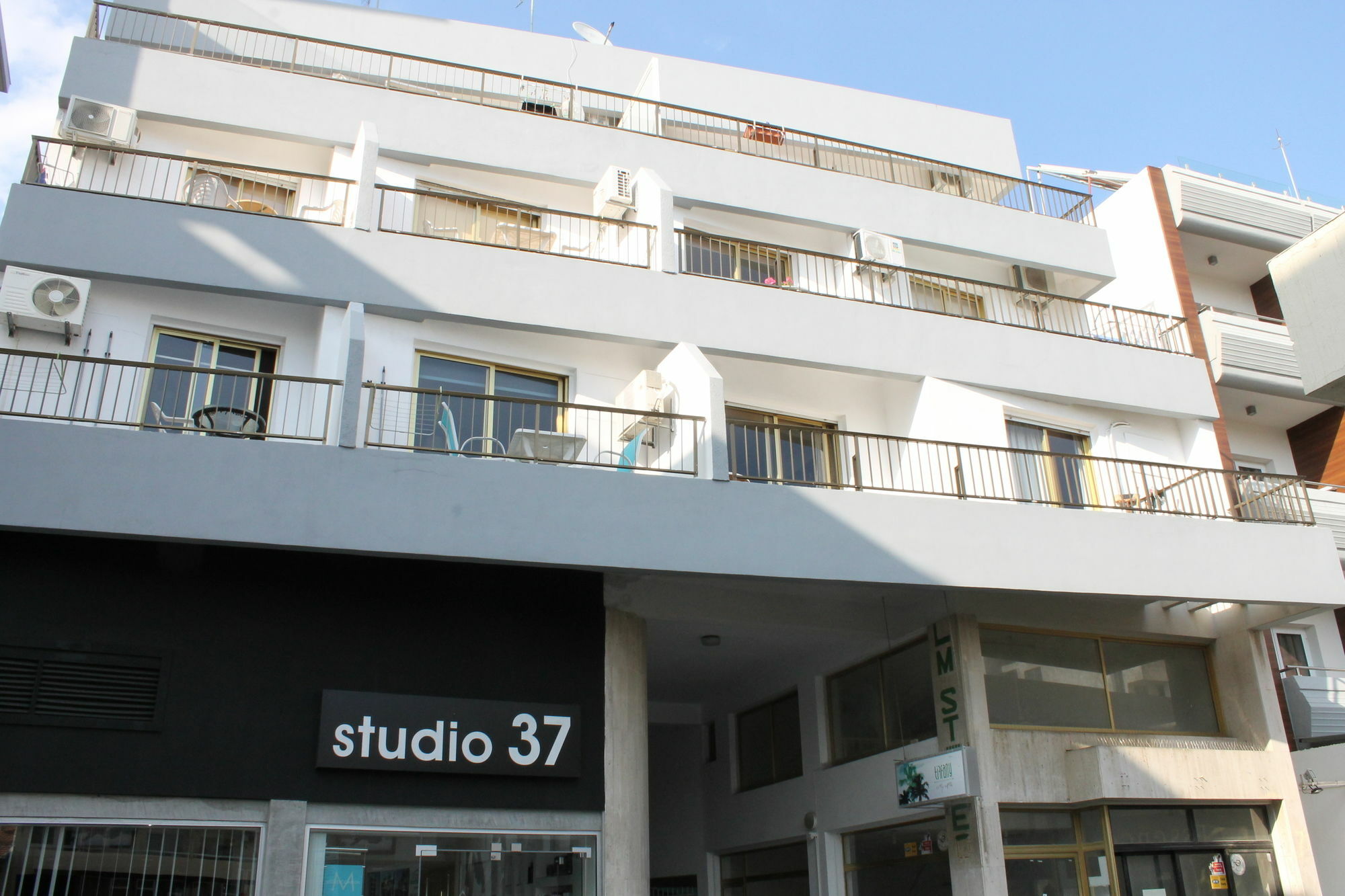 Tiffany City Apartments Larnaca Eksteriør billede